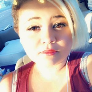 Meet your Posher, Marissa